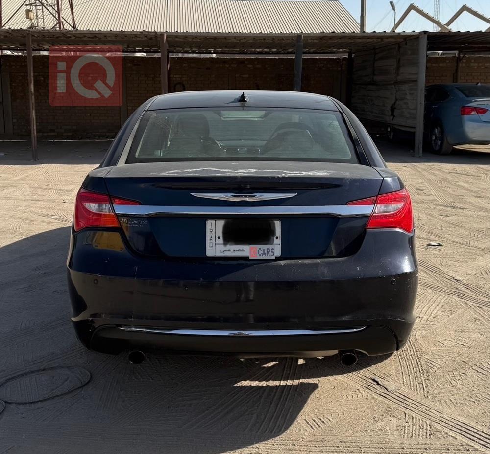 کرایسلەر 200